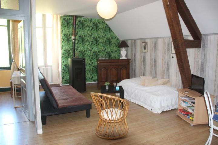 Suite Dans Les Dependances Du Chateau Agonges Eksteriør billede